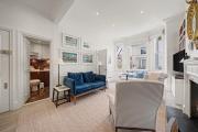 Elegant 2 BR Flat in Kensington