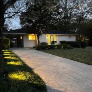 Chic Digs! Minutes to The Battery, Vinings & Pace