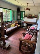 Chalet with PICNIC basket for up to 6 people