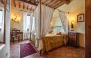 Top Saturnia