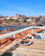 Spectacular view of Porto and Douro-Free Parking