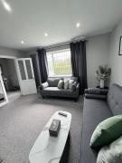 Top Saltney