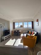 2 bedrooms, La Défense, Eiffel Tower View, Parking, 1Omin walk to metro