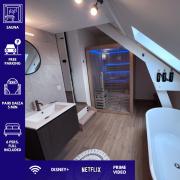 Gîte Saphir - SAUNA - Pairi Daiza 8 min - Triplex