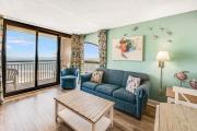 Beautifully Decorated Condo with Amzing Ocean View