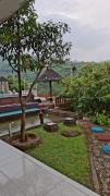 Top Bandasari