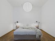 2BR Old Town Apartment near St Peters Church