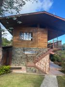 Cabaña en bello jardin con gazebo