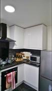 Modern 3-Bedroom Rainham Home, A Place to Rest, A Place to Reconnect, Parking, Free WiFi