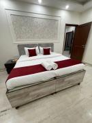 2bhk in Green Park, Serviced Apartment , AIIMS