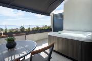 Nox Modern Jacuzzi&Terrace Apartment - near beach Znjan