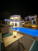 Entire Villa Lulu Kalkan - Private Pool, free Wi-Fi, Good Location, Breathtaking Sea Views
