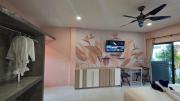 1 bedroom bungalow located in the heart of Koh Tao