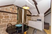 Apartment and Rooms Desideria