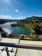 Vista al Lago Balcón Privado Relax Total