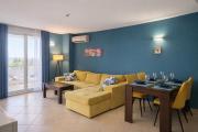 Sunny Apartment w Pool • 5 min to Beach