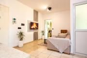 Charming apartment with balcony - Free WiFi!