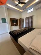 Sudersan Sadan guest house-750 metre away from ram mandir matgaid choraha tulsi udyan ayodhya