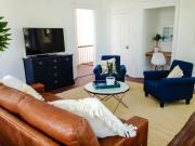 Beautiful Forsyth Park Victorian - Walk to it all!