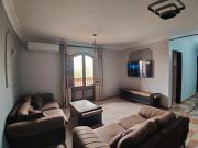 Bright Cozy Apt For Family Only