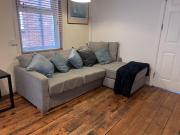 Spacious 5 Bed Contractor House En-suites, Parking & Garden