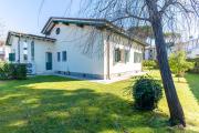 Quiet Villa Oasis, Garden and Italian Charm