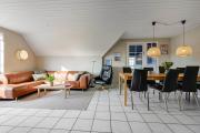 Thatched house with spa and pool by the sea - SJ67