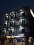 Riveraside Villa