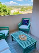 New studio 10 minutes walk from the beach