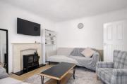 3 Bed house with garden and Free parking near tottenham stadium