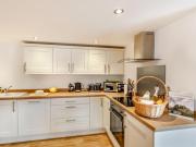 Top Llandyssil