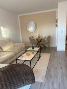 Cozy Apartment near Exhibition Center