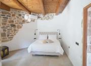 Myloi Manelis Estate