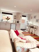 Top Felpham