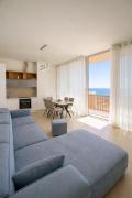 Top Himare