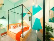 Social Backpacker Hostel & Rooftop Bar