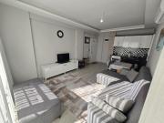 Perfectly Located Holiday Stay in Side Walking Distance to the Beach