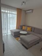 Апартамент Адиз