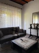 Cozy Home 15 mins from Colombo Airport Cozy Home 15 mins from Colombo Airport