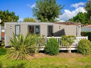 Mobil-home 3 chambres, animaux acceptés - 6 pers. - API-1-52-2544