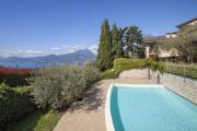 Apartment Laghetto with Pool