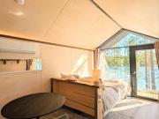 Hossaville Luxe West Lake Cabin III