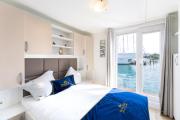 Floating House Royal Blue Portorož