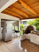 Escazú Modern Apt with AC & Great Location