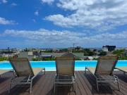Seaview Roof Pool and Hammock 3 Blocks from Beach