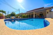 3BR Private Pool Villa Near City Center (H117)