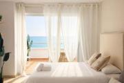 Apartamento La Roca Torremolinos frente al Mar Sinese Design Homes