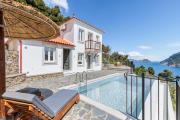 Top Skopelos Town