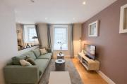 2-Bedroom Vauxhall flat with Wi-Fi, Dryer, Washer near Nine Elms, Battersea & The Kia Oval