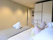 Compton Apartment with free parking